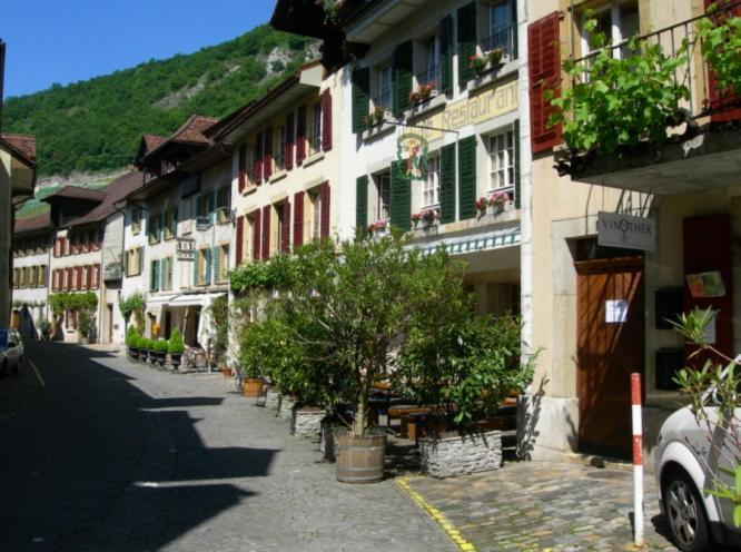 Hotel Zum Alten Schweizer Twann Dış mekan fotoğraf